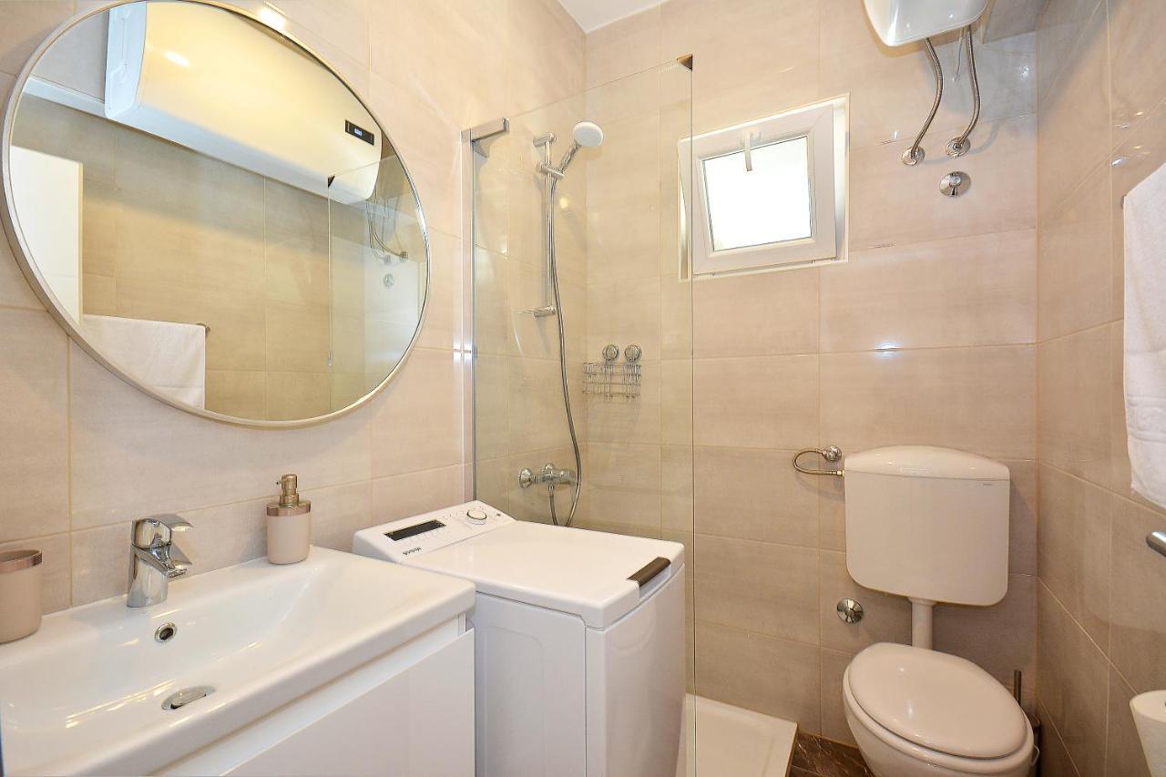 Apartment 'Mimo' In Milna - Hvar Exterior photo